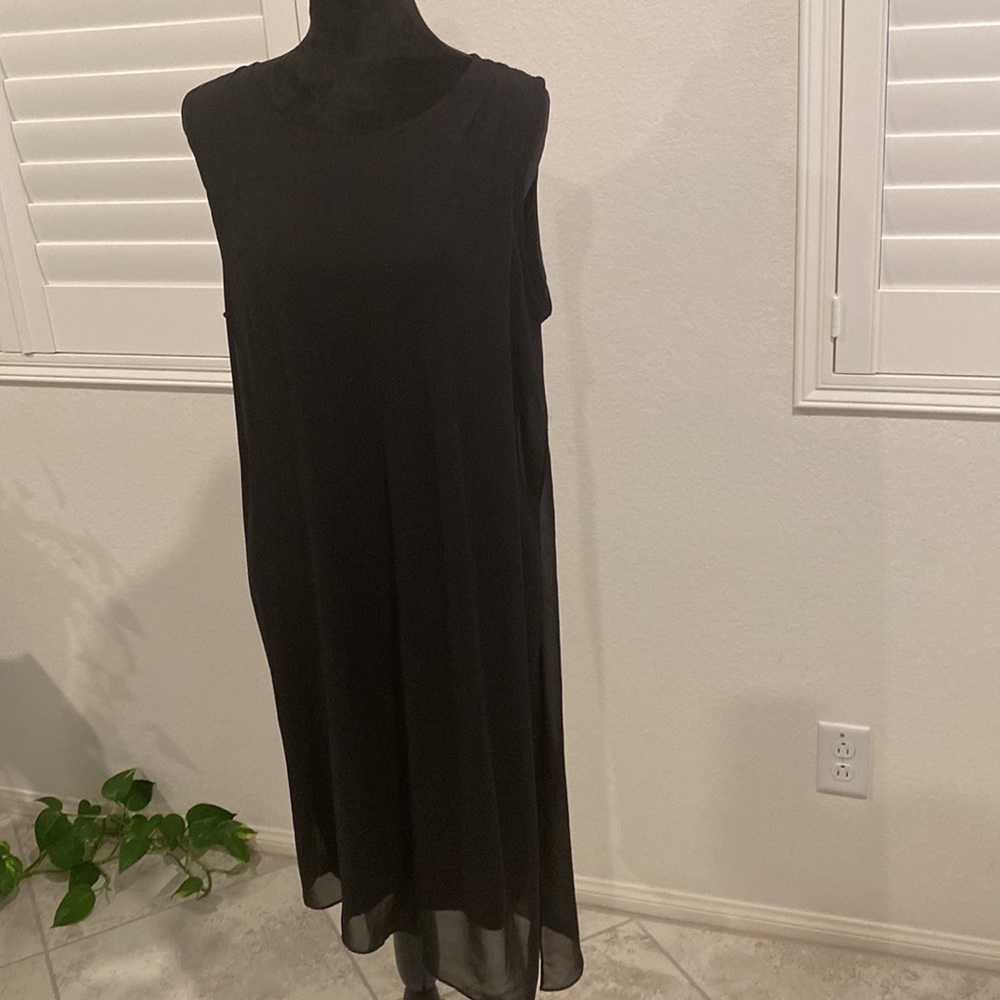 Vince Camuto large black dress